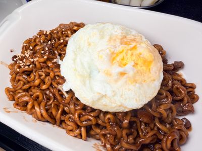 King Rice Bowl 韓式丼飯 3
